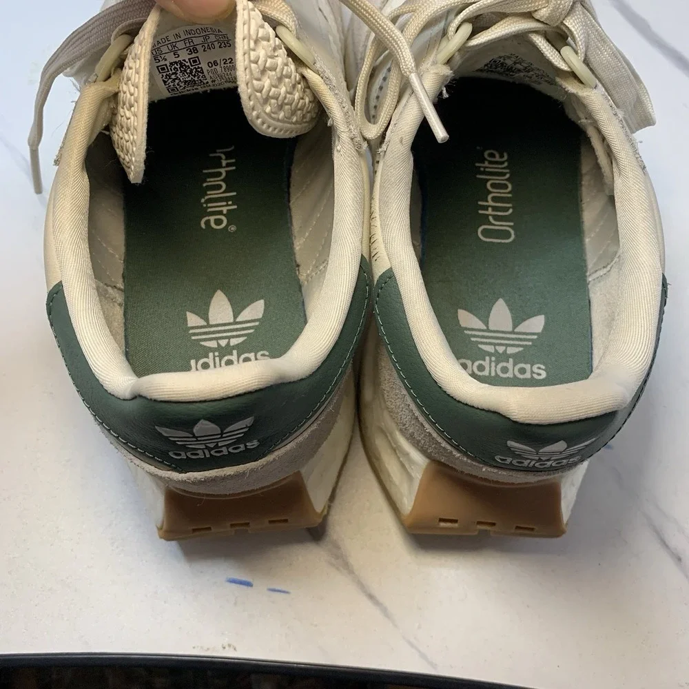 GX9244 adidas Retropy E5 